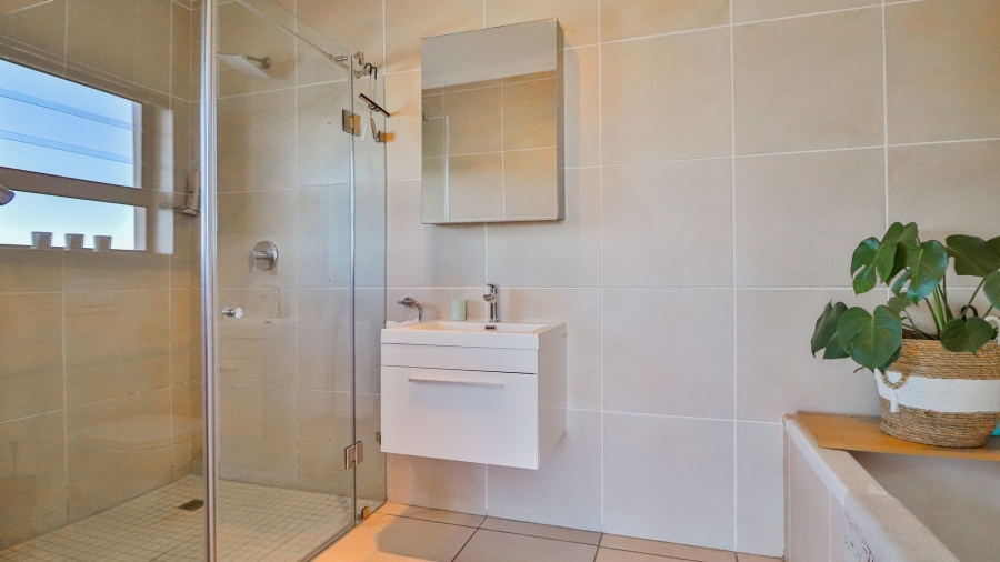 4 Bedroom Property for Sale in Island View Western Cape